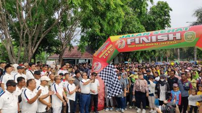 Lebih 10 Ribu Peserta Ikuti Jalan Sehat, Kormi Tapin Targetkan Rekor Muri 