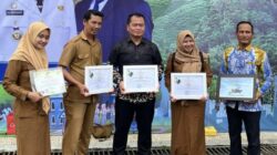 PT BRE dan Desa Ayunan Papan Raih Penghargaan Gubernur Kalsel